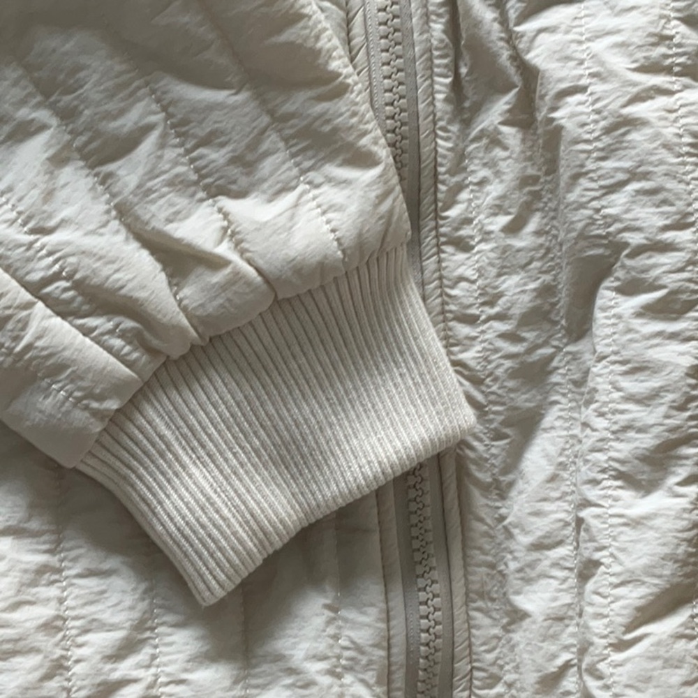 Topshop Cream Bomber Jacket with Quilted Design - Picture 4 of 6